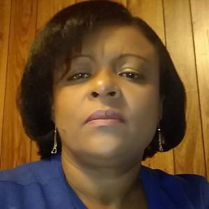 Meet your Posher, Juana